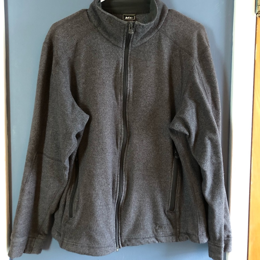 REI men’s fleece medium